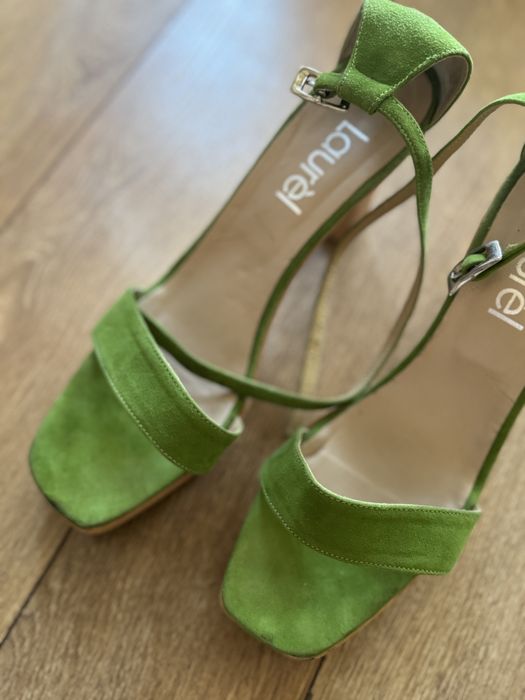 Зелени обувки на висок ток