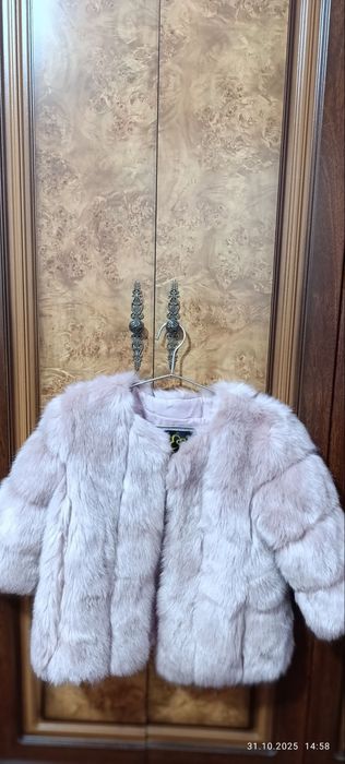 Короткое пальто новое