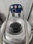 Robot curatat cartofi
