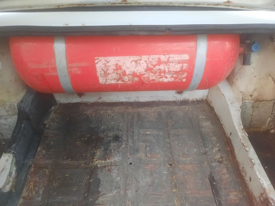 Vaz 2106 sotiladi srochnii