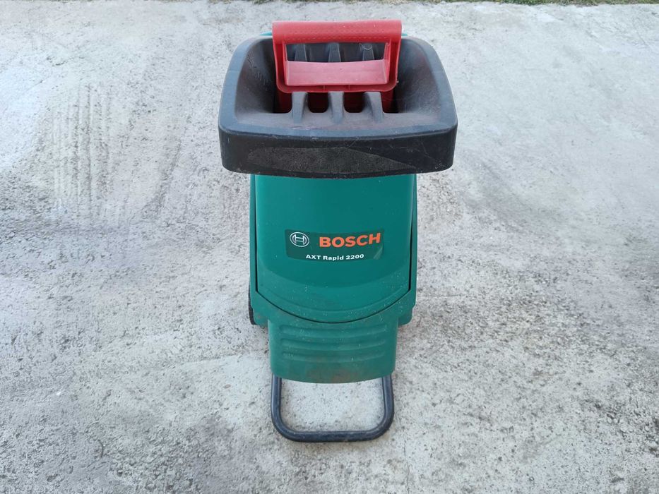 Tocator crengi Bosch