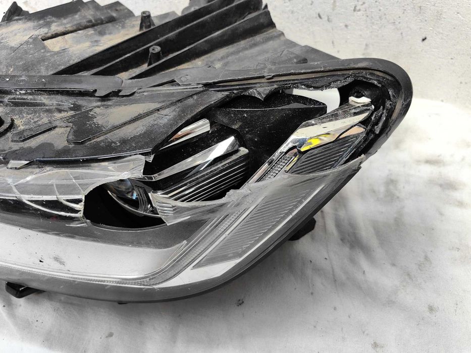 Оригинален фар Vw Passat B8 Full Led