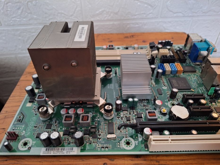 Placă video GTX 570 + alte piese + carcasă