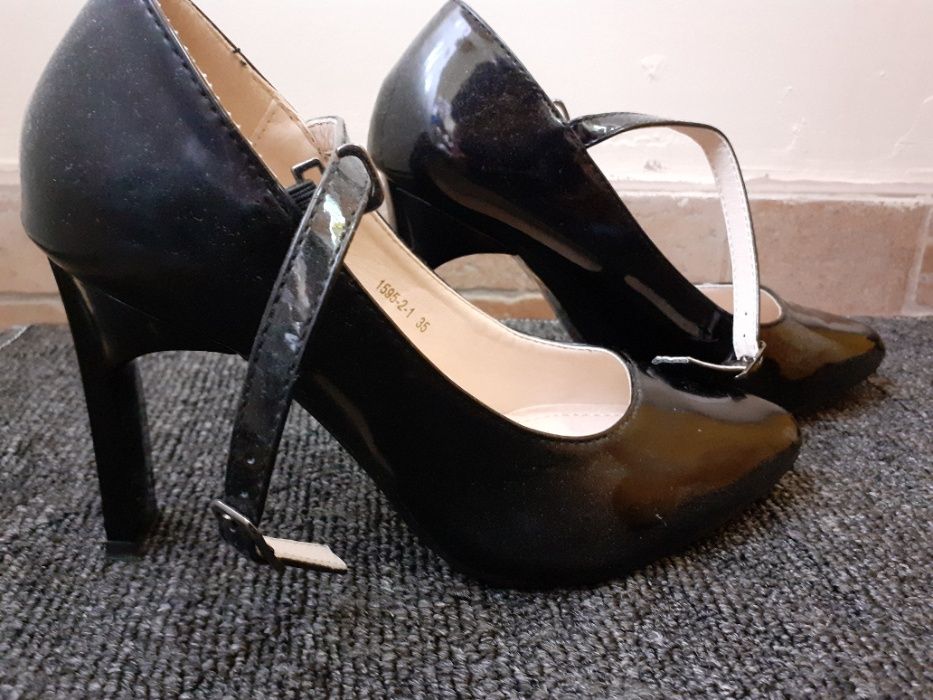 Дамски елегантни обувки