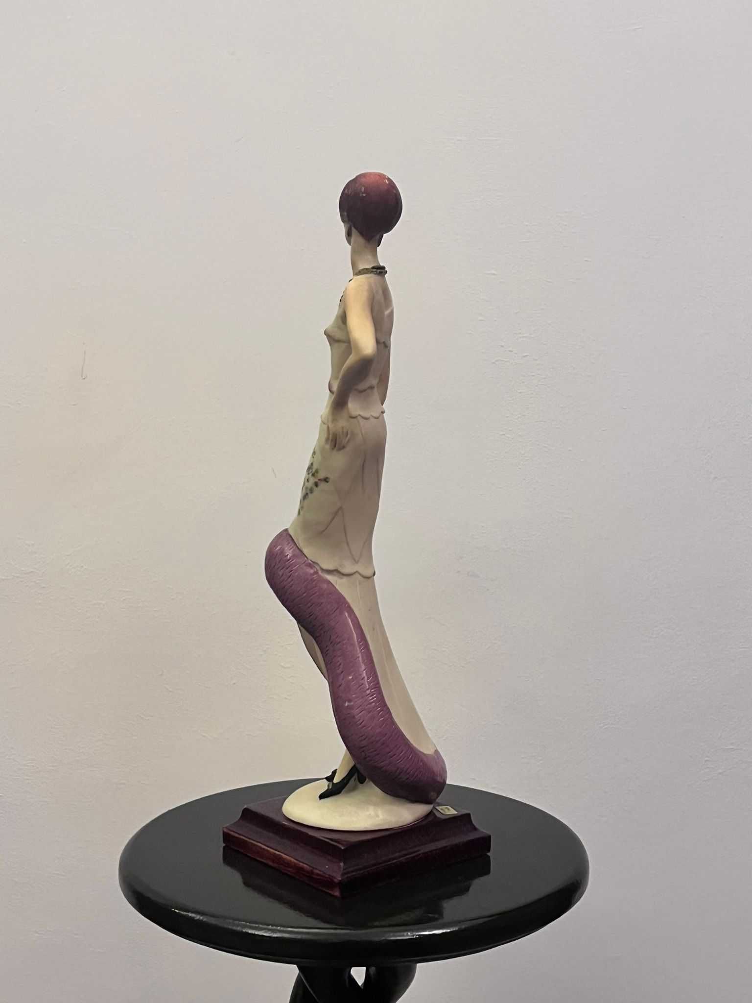 Bibelou alabastru Capodimonte MIRIAM marcata statueta bibelouri ieftin