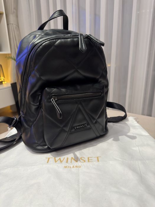 Кожена чанта на марката Twinset.