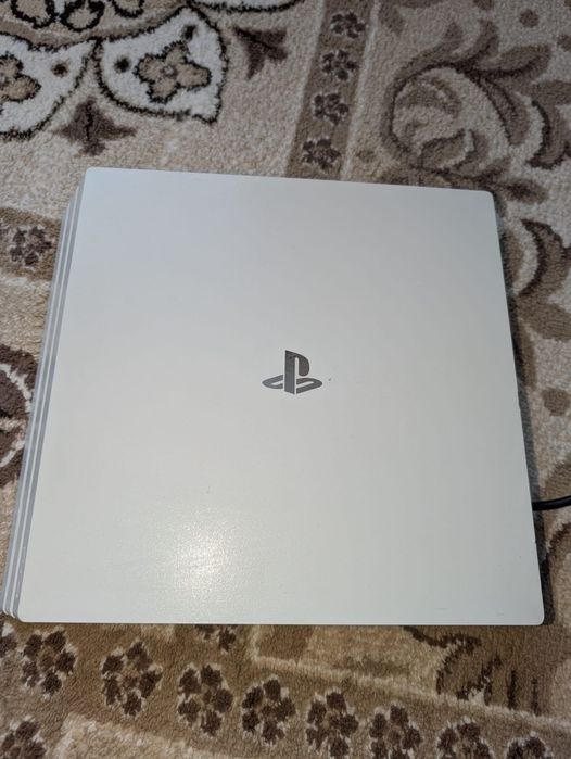 Sony ps 4 Pro 1тб
