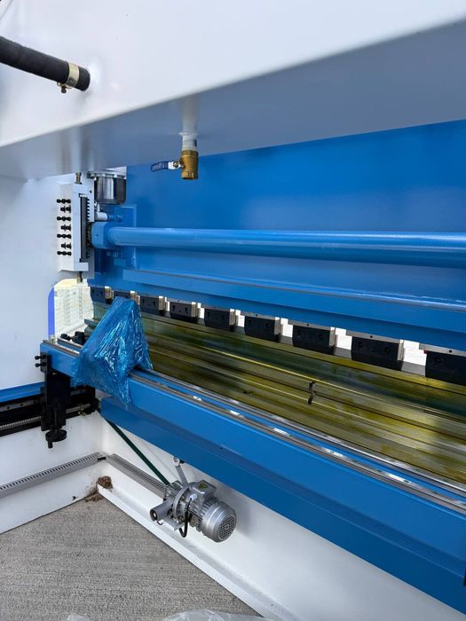 Листогиб Нарсле Естун 30