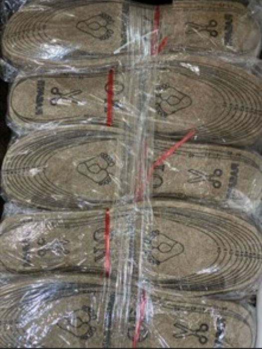 Продам войлочные стельки новые