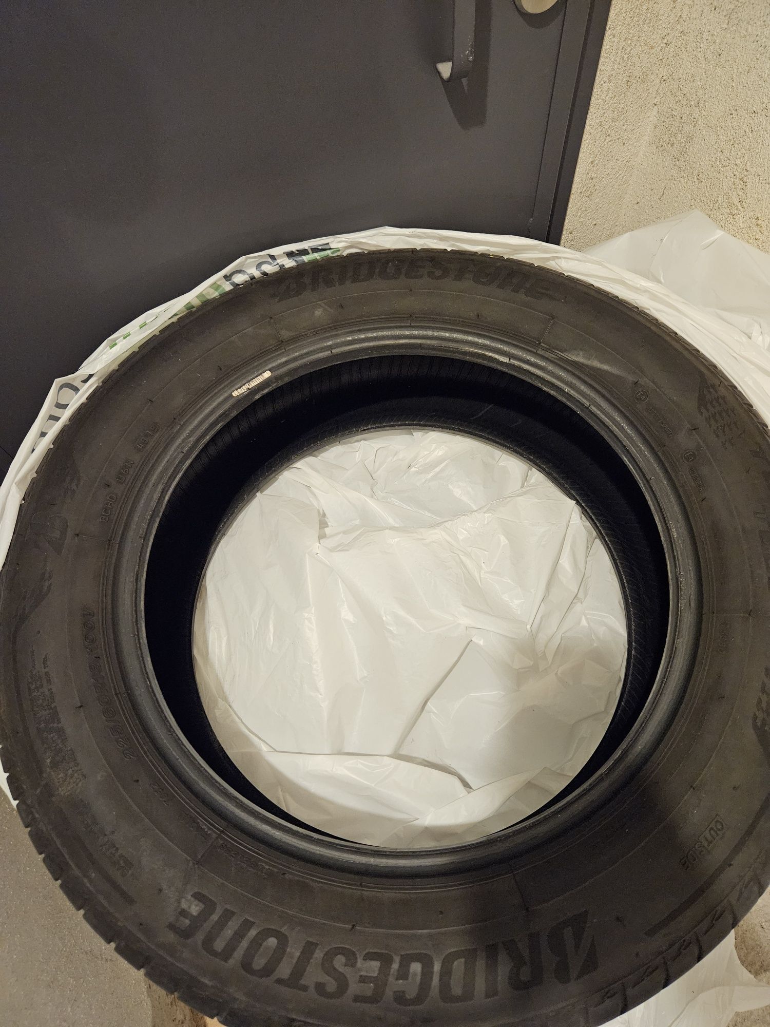 225 60 18 - Bridgestone Turanza T005 - Летни гуми