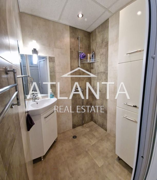 Продава се Двустаен апартамент в Варна, Център - 54 кв.м за 2204 €/кв.м - Снимка #8