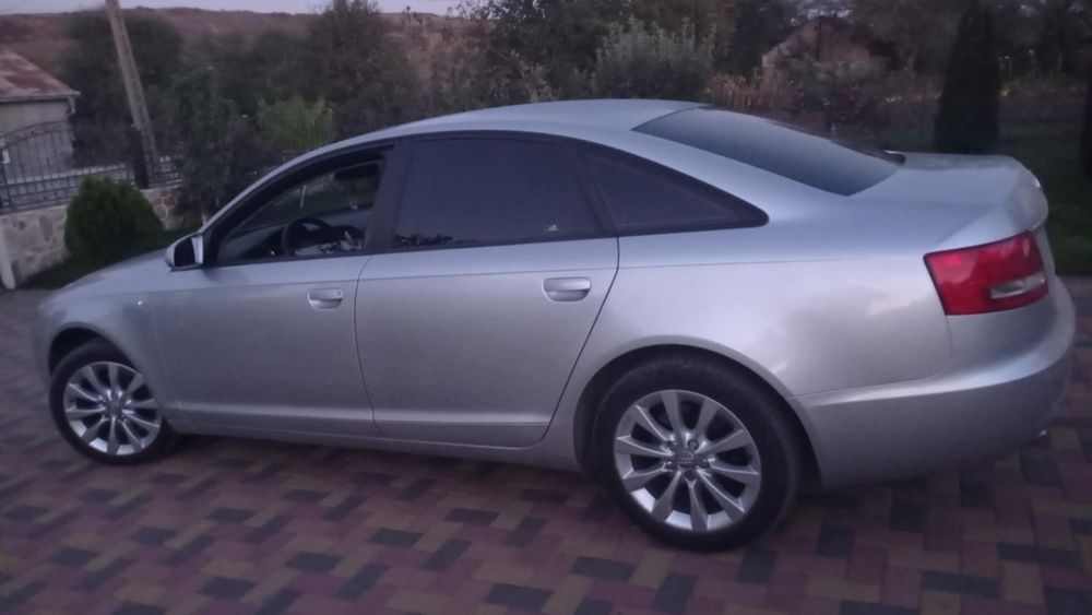 Vînd Audi A6 mot.2000 cp.140