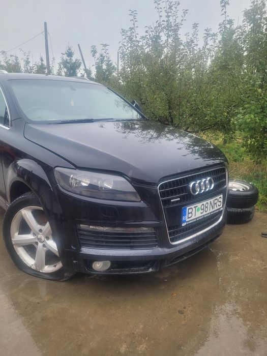 Elemente de caroserie Audi q7 ,bara ,capota, aripi,faruri, portiere
