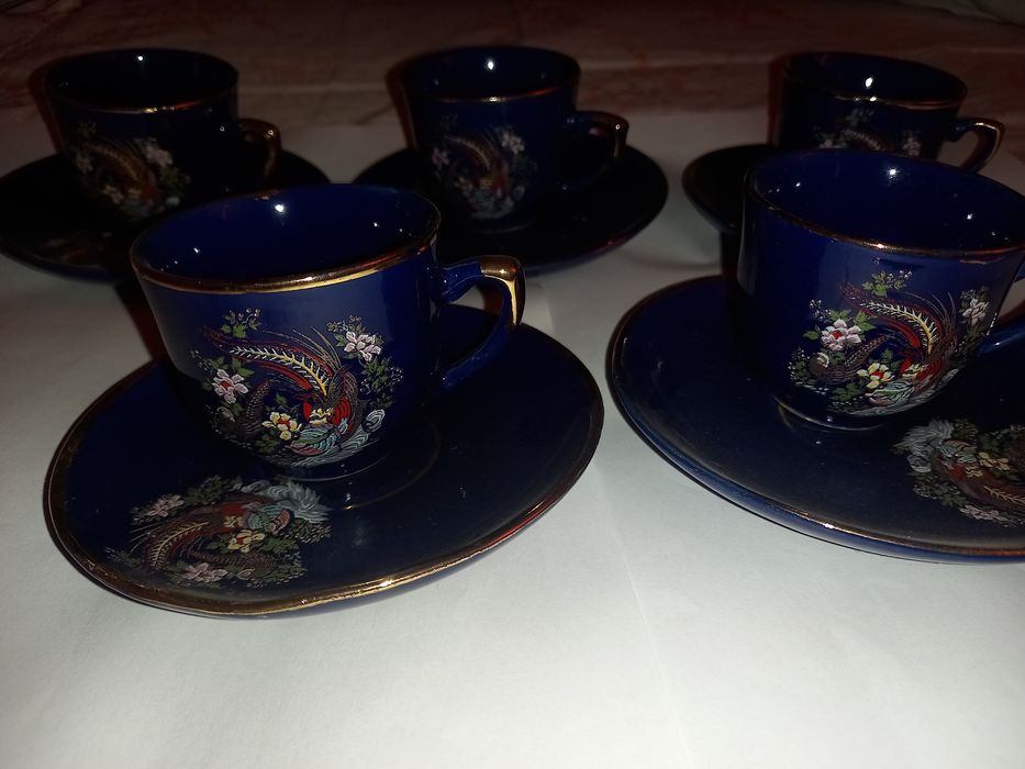 Set 5 cesti+ 5 farfurioare de portelan