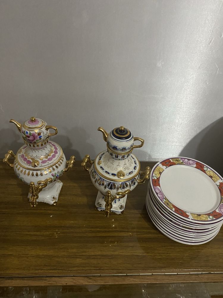 Продам самовары два цвета антикаариат новые