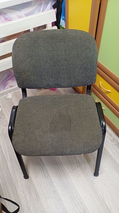 Офисный стул кресло