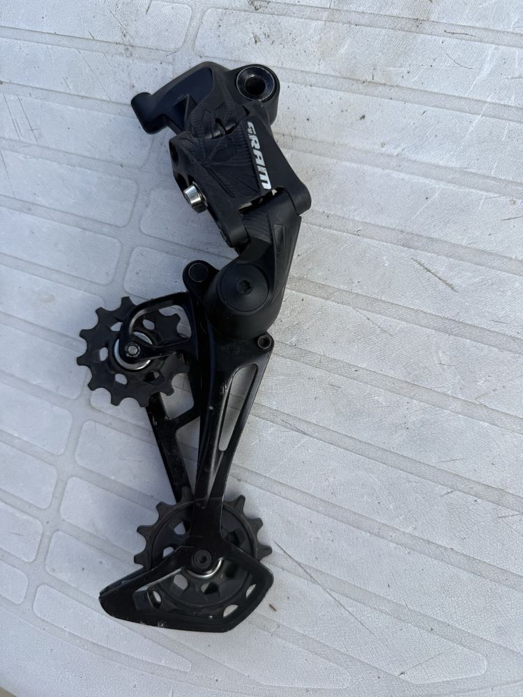 Обтегач и команда Sram SX и NX Eagle