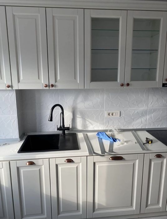 Mobilier de bucatarie din lemn masiv