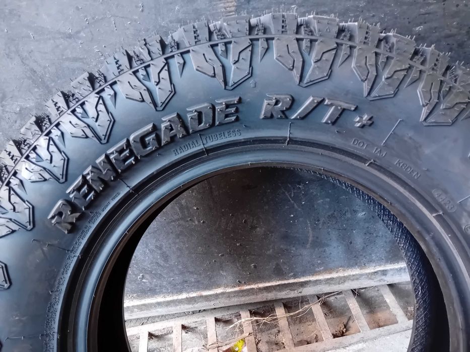 4бр.Нови гуми за кал Radar 205 80 16 цената е за брой!