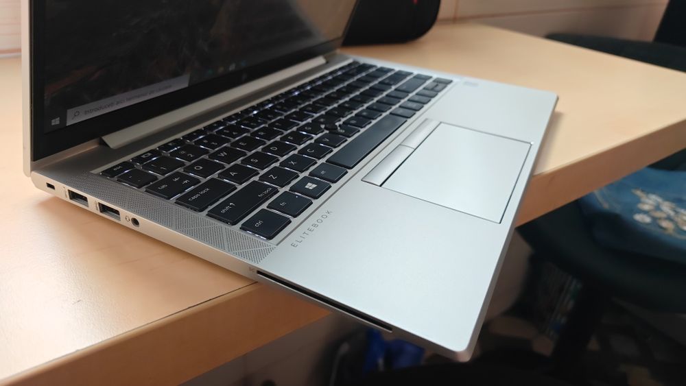 Laptop HP EliteBook 14_i5 1135G7--24GB DDR4--512GB SSD--Full Metal