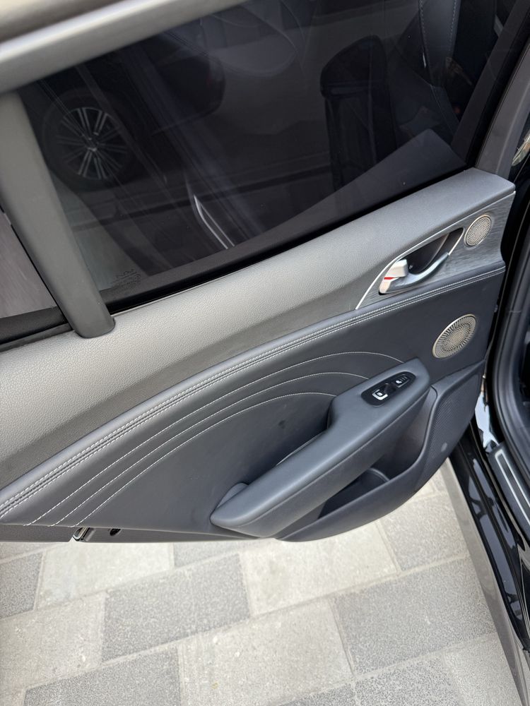 Kia stinger kraska toza