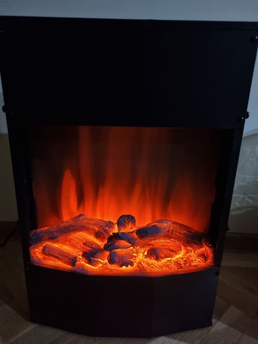 Semineu electric de perete 1500W (flacăra Iluminare LED)