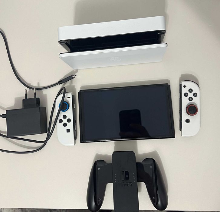 Nintendo Switch OLED /// Card Memorie 256GB