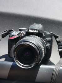 Nikon D3200 cu obiectiv 18-55mm