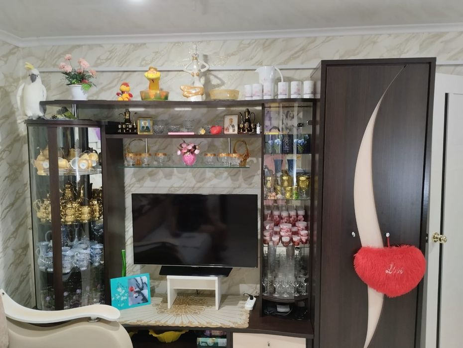 Продам стенки в отличном