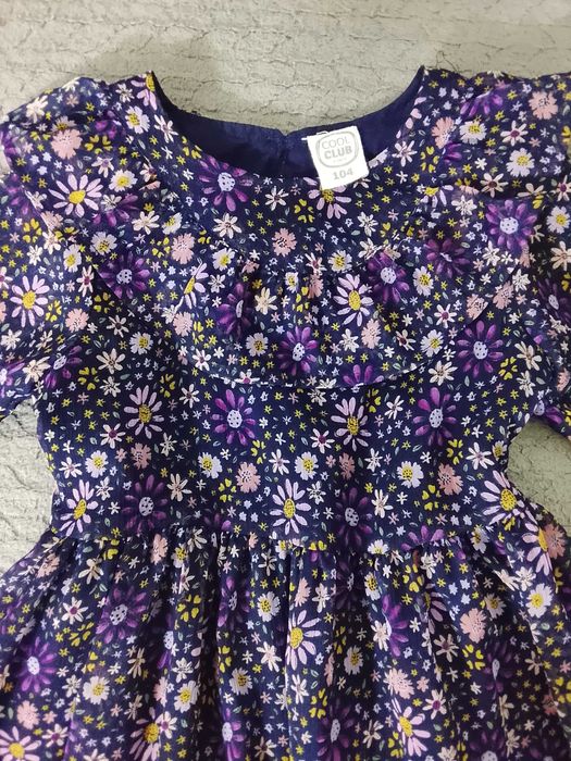 Rochiță înflorată mărimea 104 Cool Club