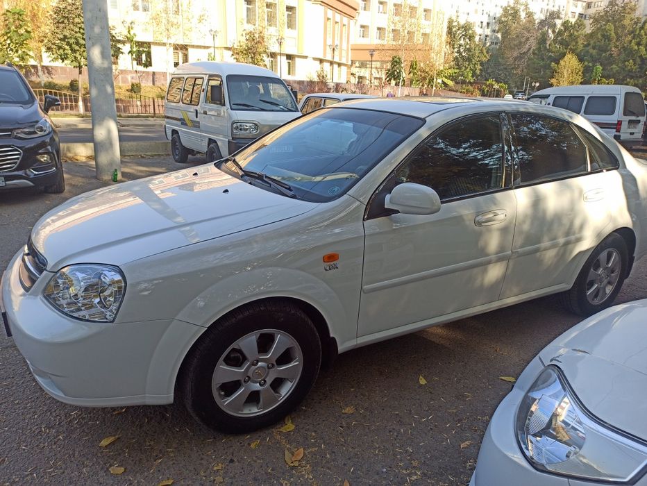 Lasetti ideal 2013 yil 1.6 mator