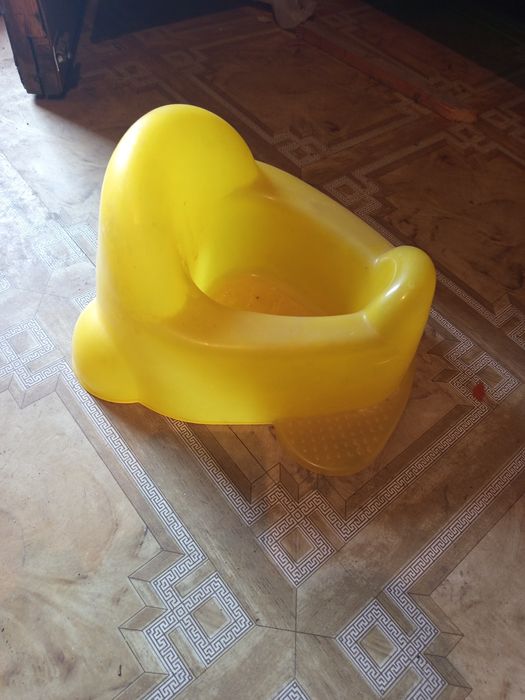 Продам детский горшок