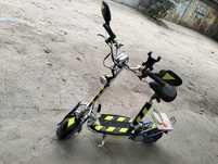 De vânzare s-au schimb , scuter electric STREET 40