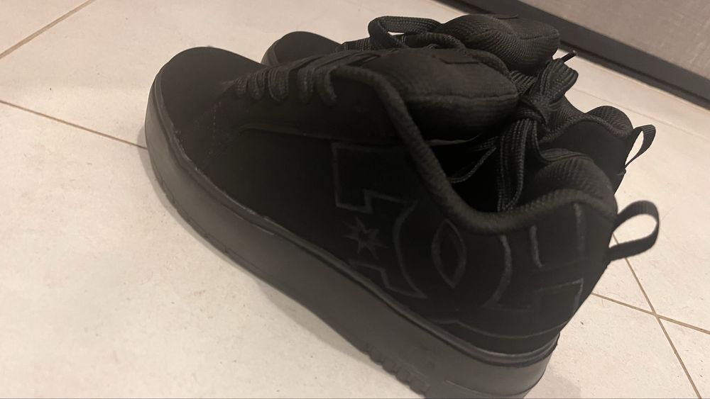 Обувки DC Shoes