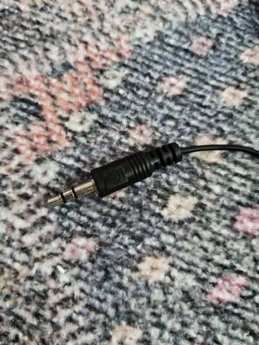 Microfon jack pentru calculator