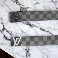 Curea LV Louis Vuitton și parfum