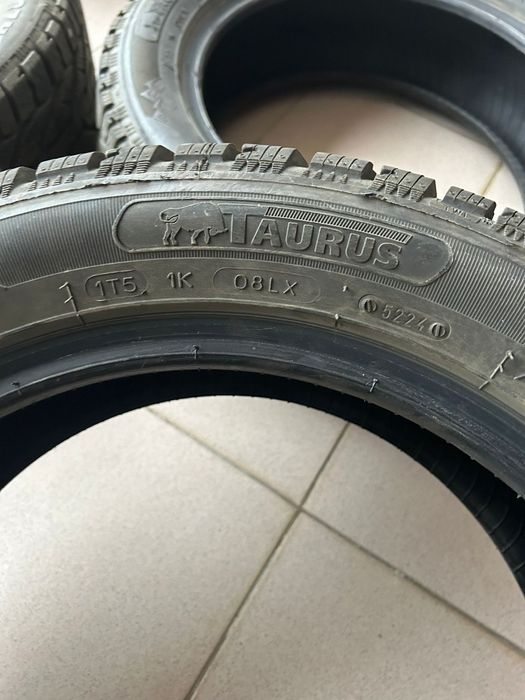 Set 4 anvelope iarna Taurus