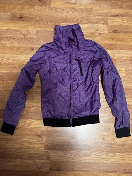 Лилаво яке ветровка