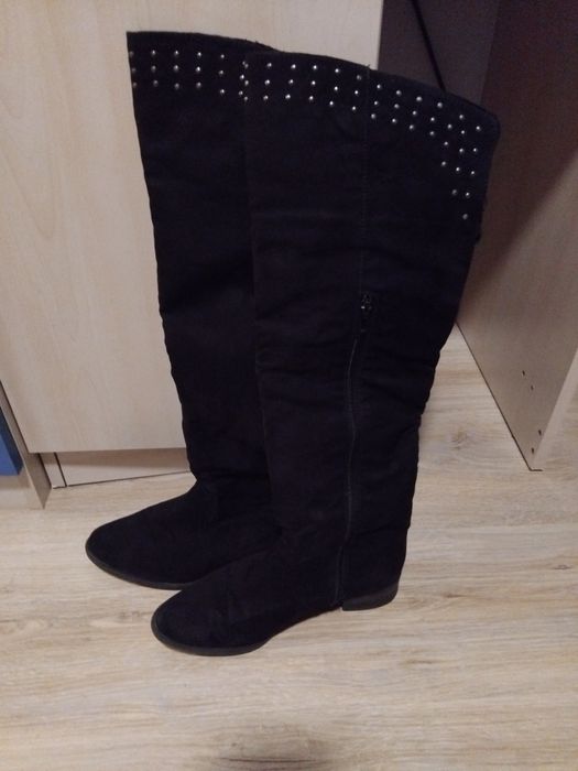 Ботуши тип чизми