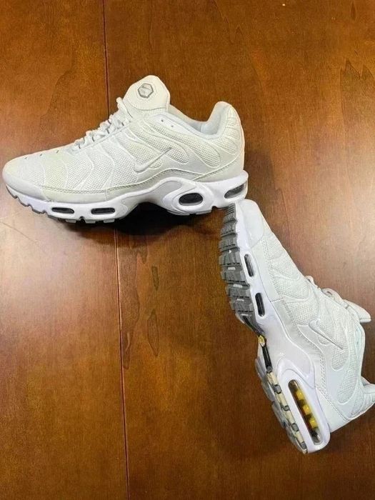 Nike Air Tn 42 // 43 // 44 noi / new