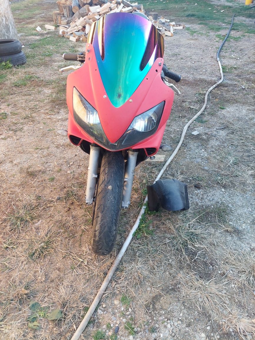 Vand Piese Honda CBR 600 F4i    2003