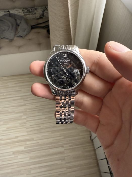 Tissot серебрянные часы