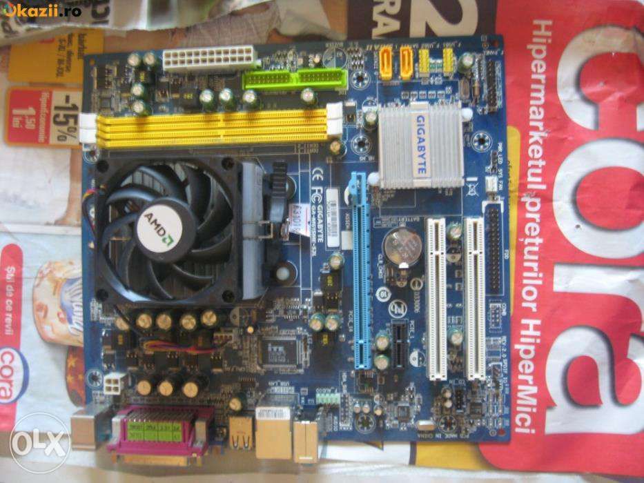 Placa de baza gigabyte GA-M61SME-S2L cu procesor Amd Athlon xp64 4000+