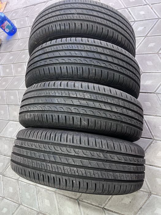 Vand cauciucuri 215/65/R17