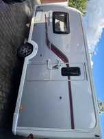 Rulota Swift Conqueror 480 stare excelenta!!!