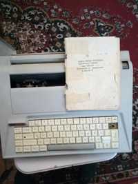 Продам электронную пишущую машинку "Ромашка"