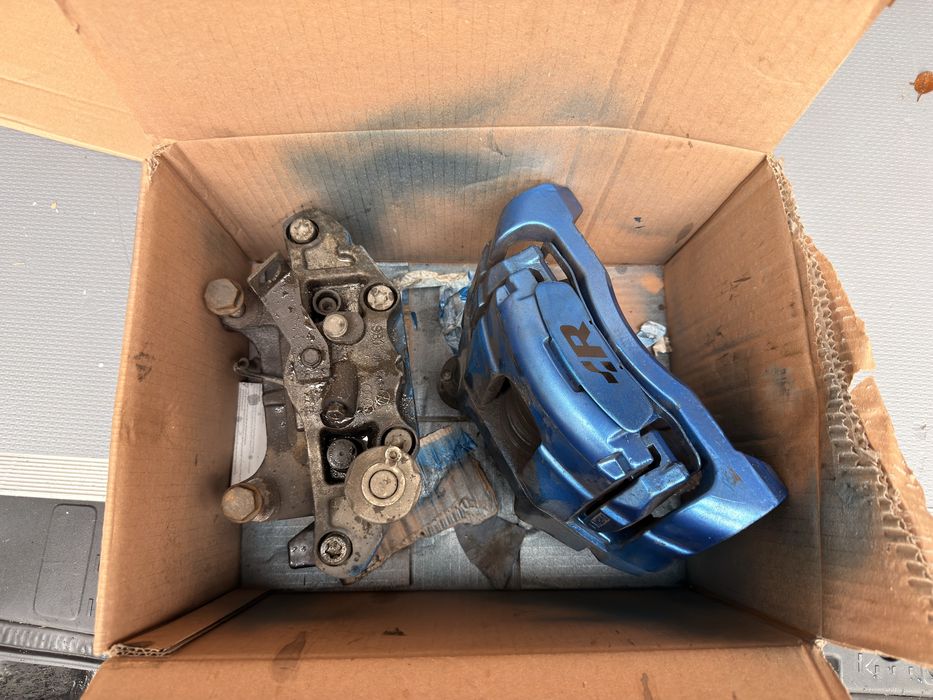 Спирачни апарати VW Golf 6R