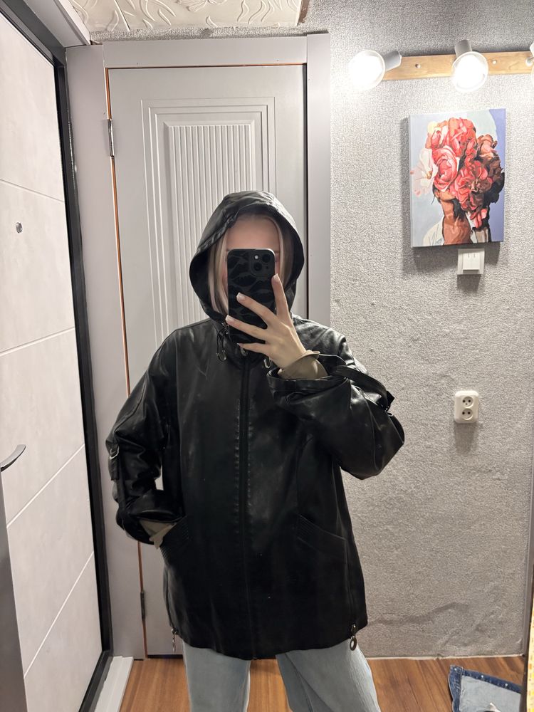 Продаю верхнюю одежду