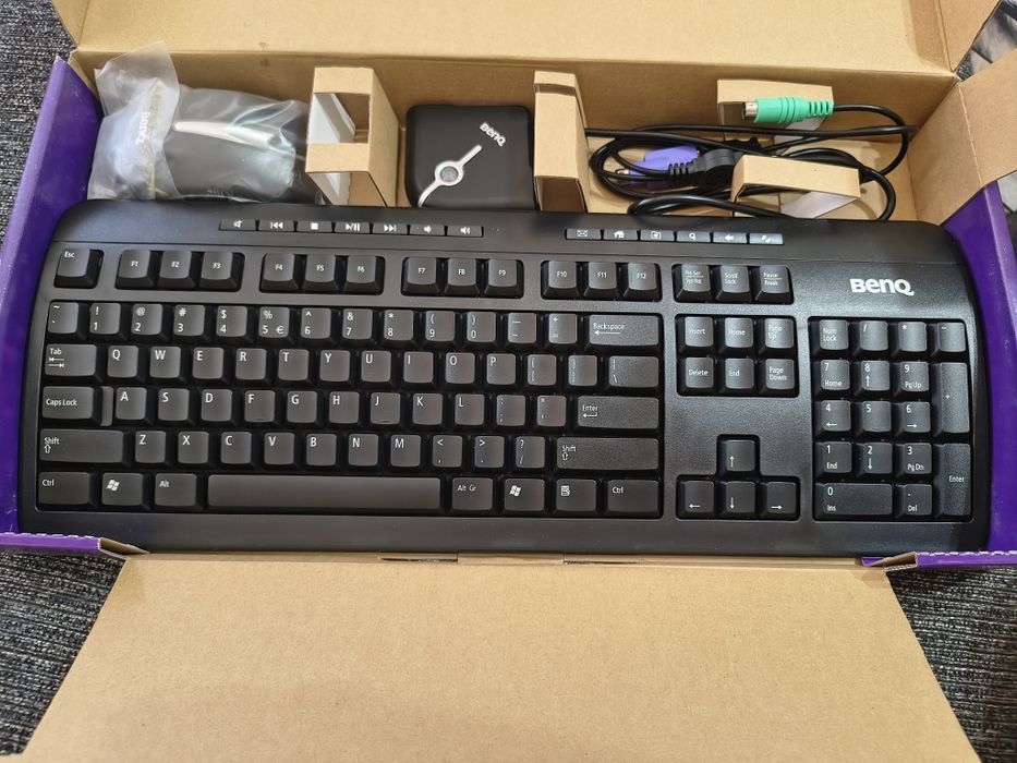 Vand mouse + tastatura wifi BenQ X530
