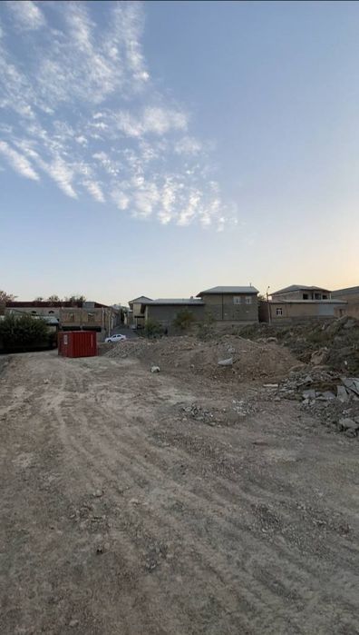 Участок земли под строительство